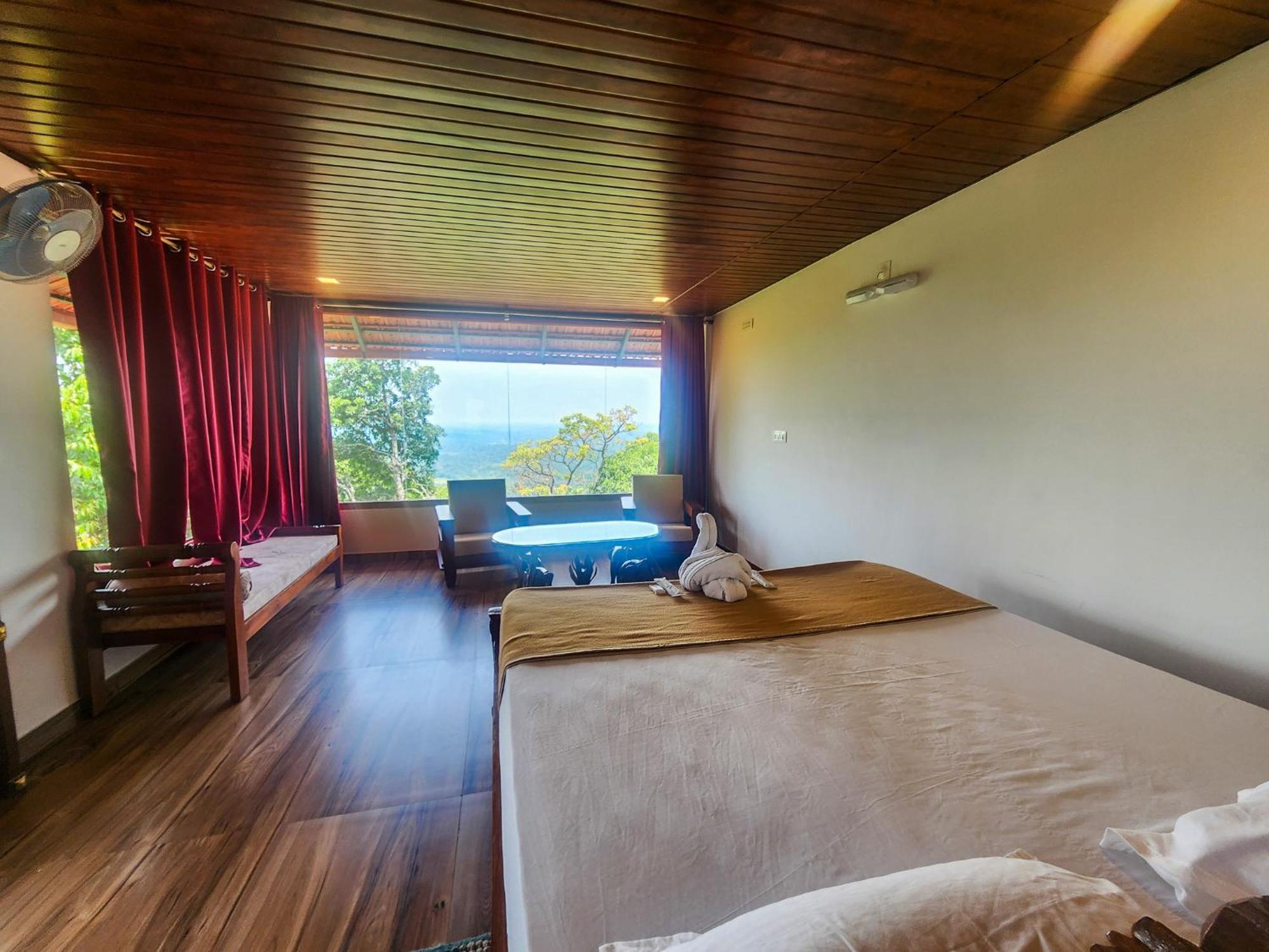 Celestial Heights Homestay Kurchi Buitenkant foto
