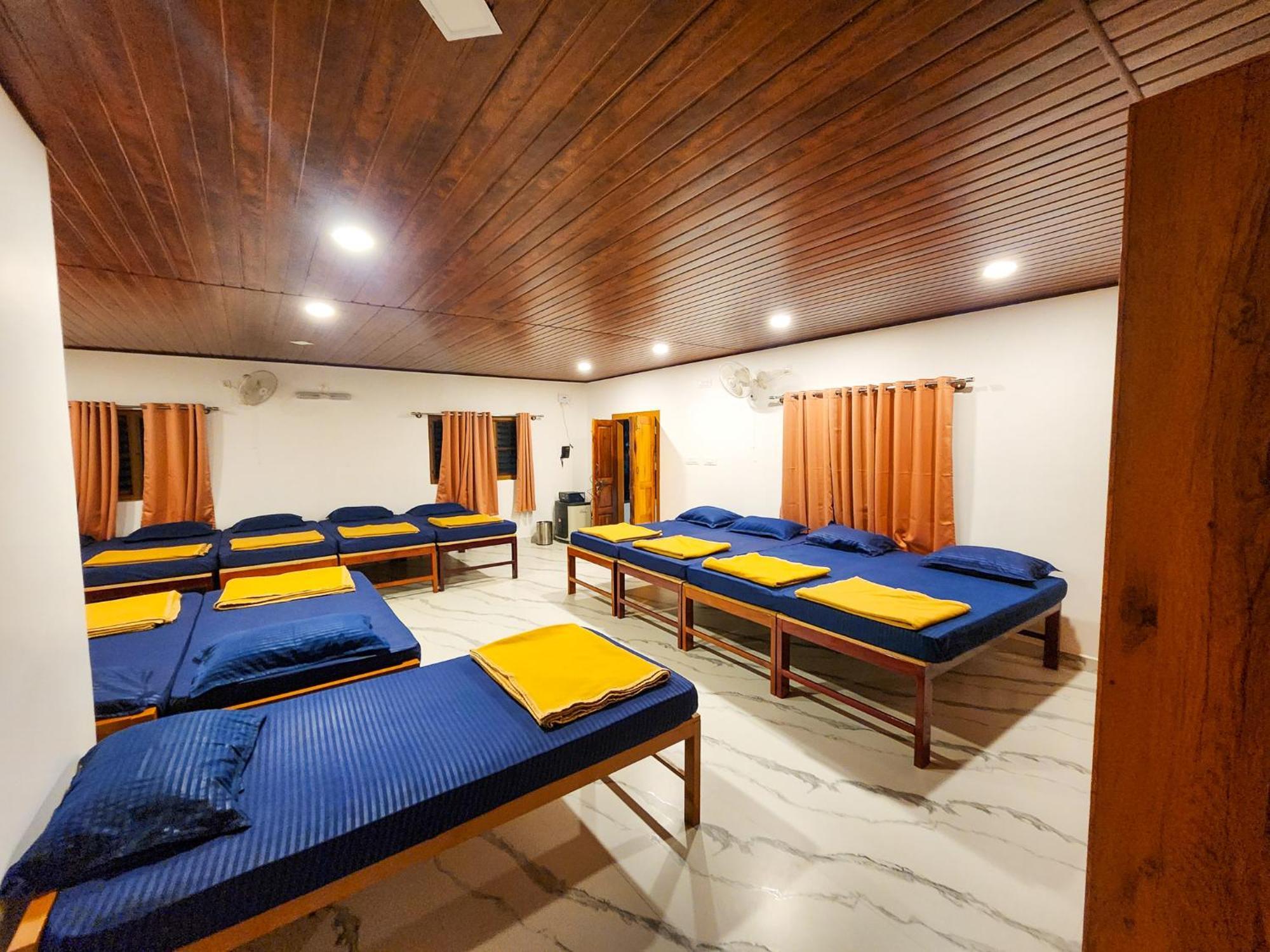 Celestial Heights Homestay Kurchi Buitenkant foto